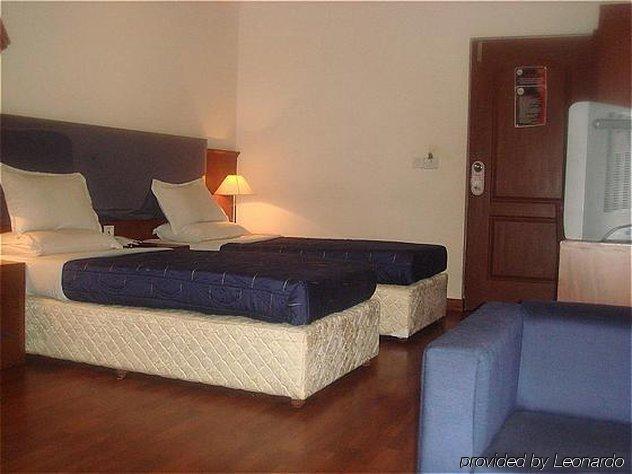 Hotel Noor Empire International Kormangala Bengalúr Pokoj fotografie